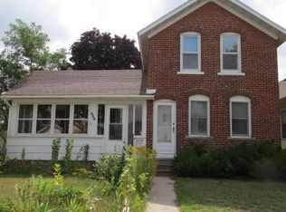 675 E 9th St, Winona, MN 55987