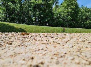 14325 Blackberry Ln, Anamosa, IA 52205