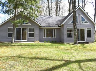2263 W Riverbend Trl, Baldwin, MI 49304