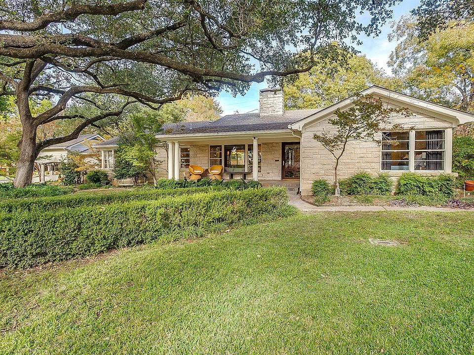 1st image of 2320 Mistletoe Dr