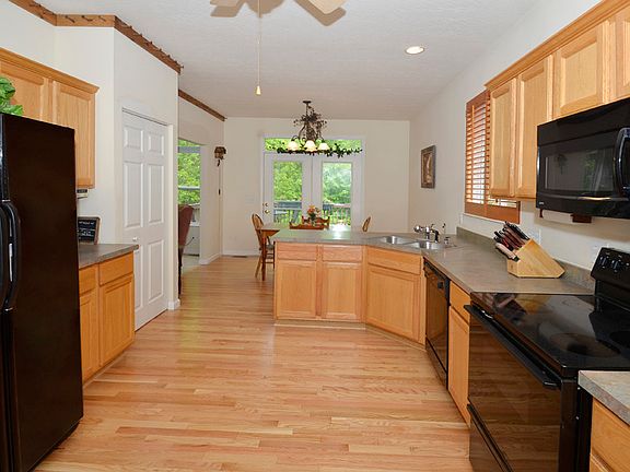 3rd image of 7754 Crystal Cove Pt