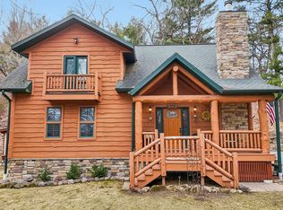E11441 Hillside Dr, Wisconsin Dells, WI 53965