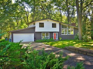 424 Home Dr, Trafford, PA 15085