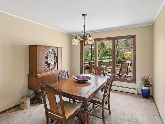 5th image of 1501 Woodbury Ln