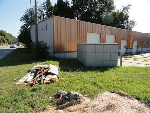 5th image of 221 Northbound Gratiot Ave