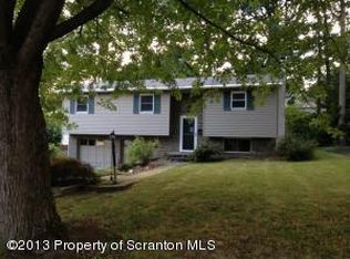 602 Timber Ln, Clarks Summit, PA 18411