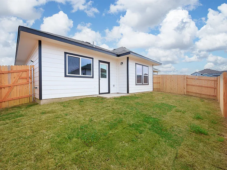171 Haywood Mnr — Photo 14