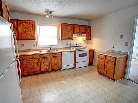 4th image of 6229 Skyline Dr