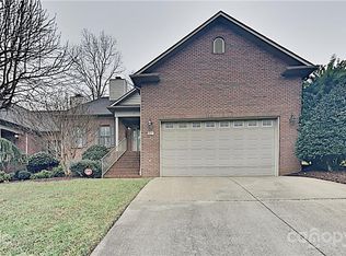 907 3rd St, Conover, NC 28613