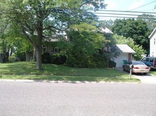 11 Rhode Island Dr, Jackson, NJ 08527