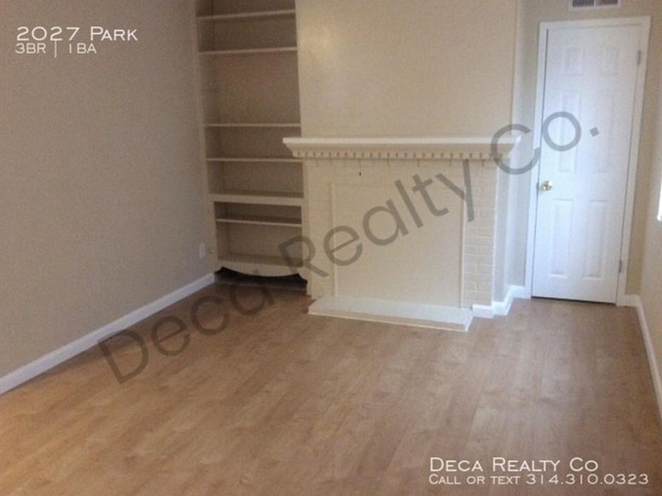 1st image of 2027 Park Ln