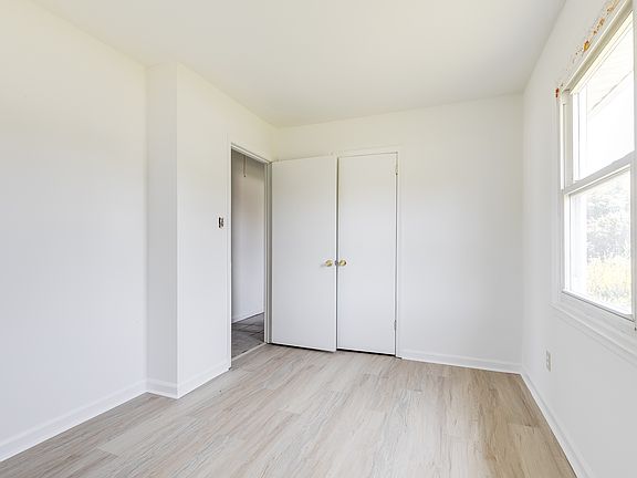 4th image of 2917 Peabody Ln