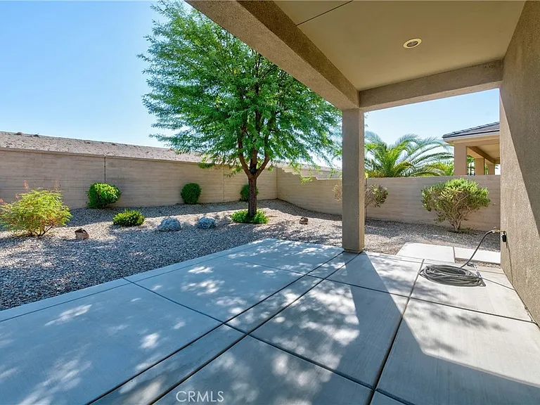 81482 Avenida Viesca — Photo 29