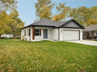 1841 N Old Orchard Ave, Springfield, MO 65803