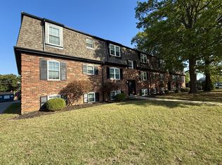 4219 N Church Way #10, Louisville, KY 40207