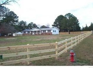 49 McCormick Dr, Selma, NC 27576