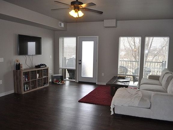 5th image of 3526 Eastbrook St #3538