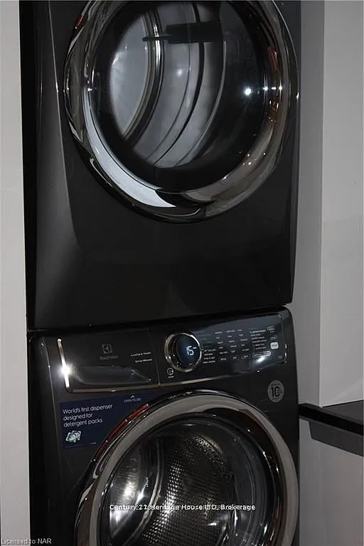 2 bed, $2,100 — Photo 3