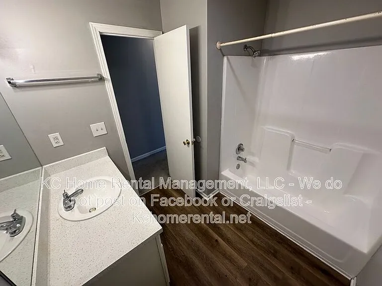 104 Francis St — Photo 23