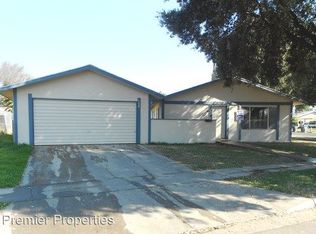 1827 S Whitney Ave, Fresno, CA 93702