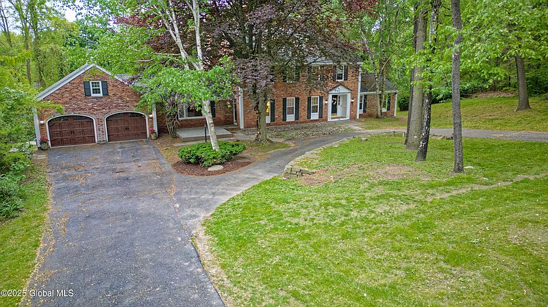 2nd image of 14 Birch Hill Road