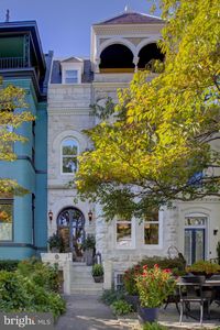 907 E Capitol St SE, Washington, DC, 20003