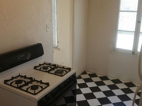 Kitchen large enough for eating table