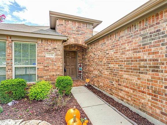 3rd image of 1236 Constance Dr