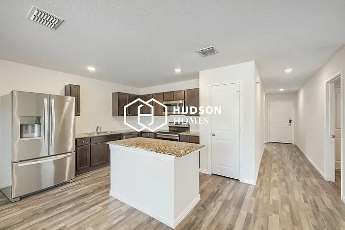 908 Liberty Bell Ct — Photo 6