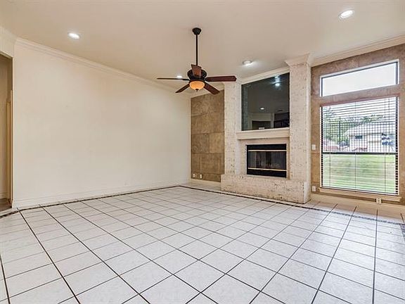 5th image of 609 Peterson Ln