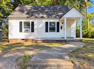 1049 Winslow St, Fayetteville, NC 28306