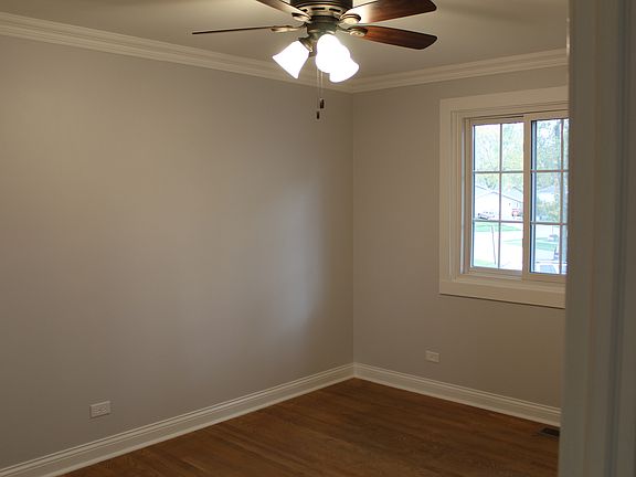 5th image of 823 Houlton Ct