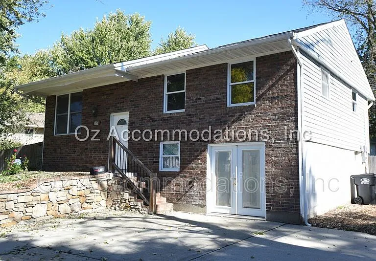 707 N Seminole Dr — Photo 5