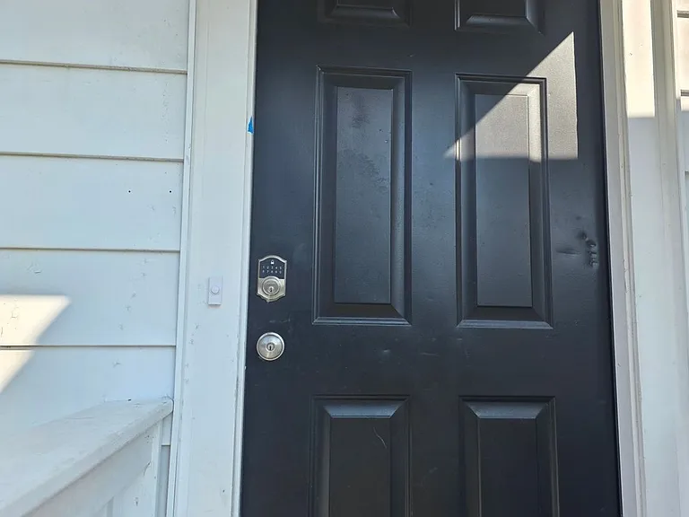 711 Marine St — Photo 2