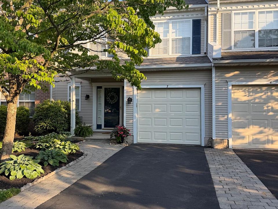 1st image of 3 Camellia Ct