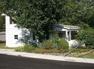 1004 Woodrow Ave, Festus, MO 63028