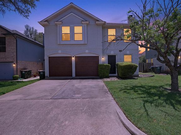 3rd image of 7601 Windrush Dr