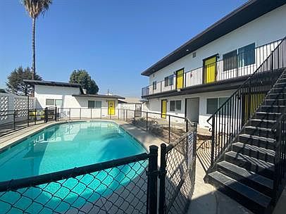 1st image of 1504 Cherry Ave #3