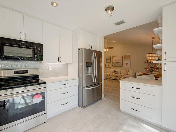 5th image of 2786 SW 6th St #2786