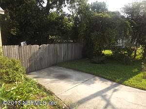 5th image of 717 W 17th St