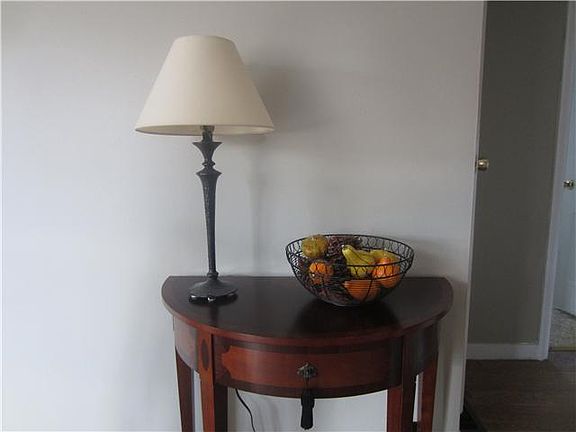 3rd image of 494 Moull St