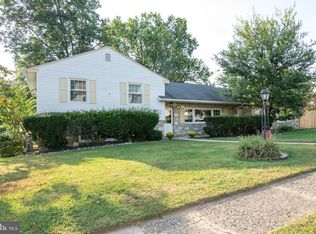 953 Old Ford Rd, Huntingdon Valley, PA 19006