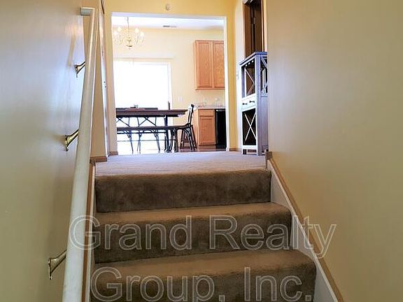 4th image of 818 Cherry Creek Dr