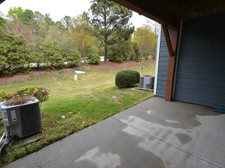 327 Dove Cottage Ln — Photo 47