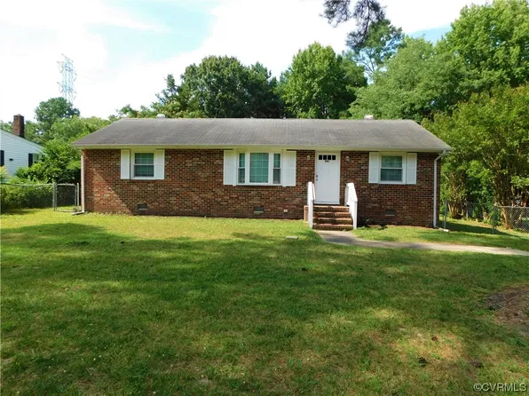 541 Amherst Dr, Petersburg, VA 23805