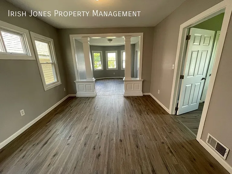 529 Winslow Ave #UPPER — Photo 7