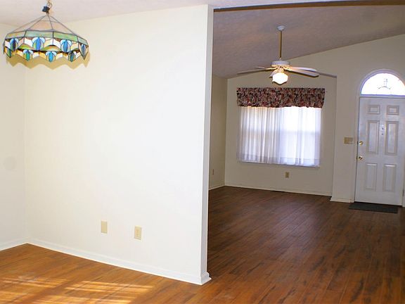 5th image of 231 Courchelle Dr