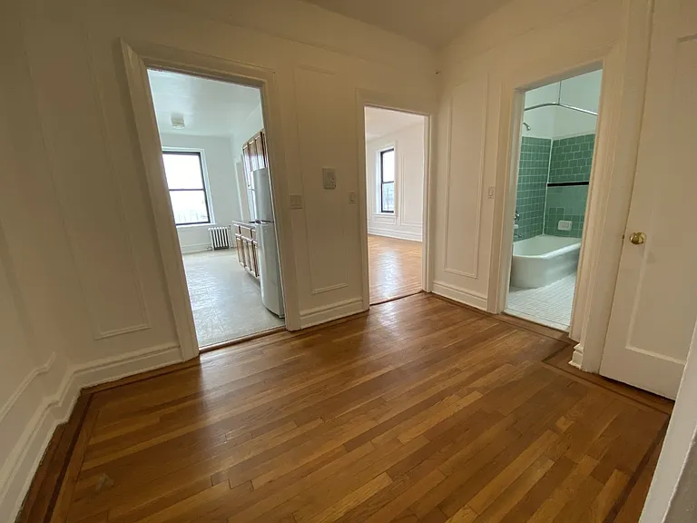 1560 Grand Concourse #409 — Photo 4