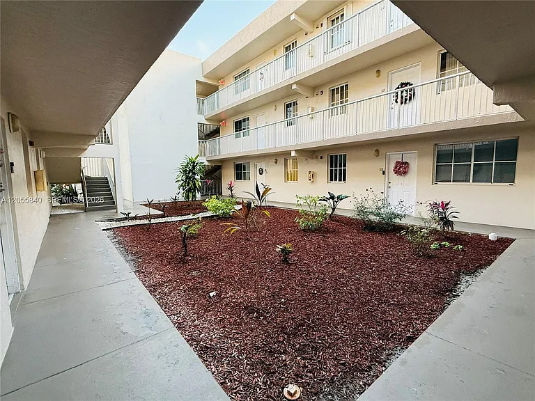 6175 NW 186th St #104 — Photo 23