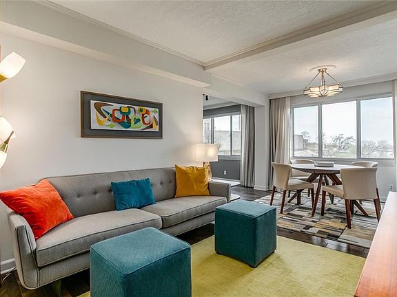 2nd image of 2525 Main St APT 507